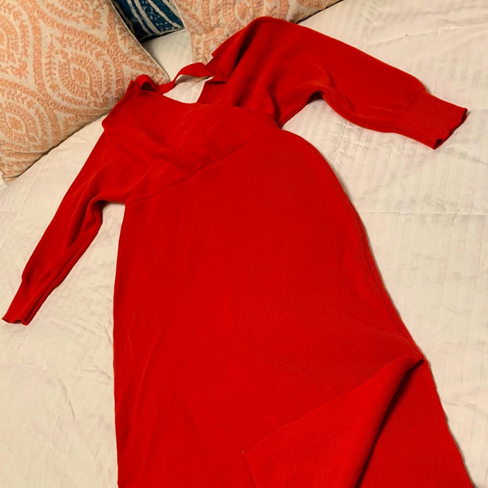 Beautiful brand new red dress tags still on ✨